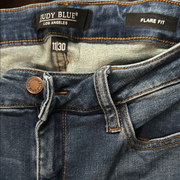 Judy Blue Flare Fit Jeans - Picture 2 of 8
